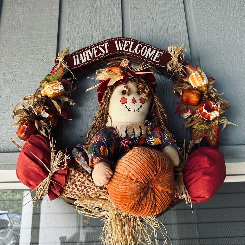 Harvest Welcome Scarecrow Wreath Thanksgiving Orange Autumn Fall Leaves Vintage